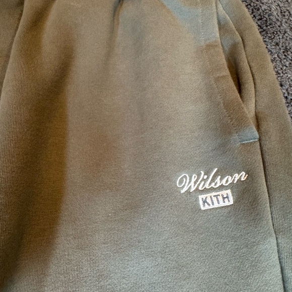 Kith x Wilson Sweatpants - Picture 4 of 9